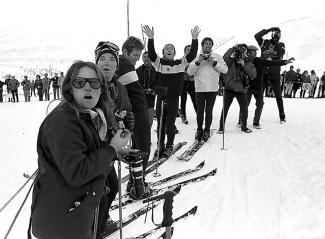 Bill Kidd cheers Roch Cup run